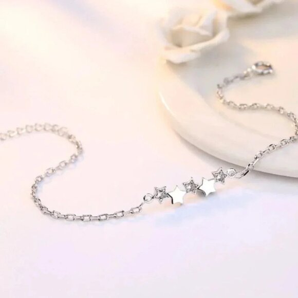 Dainty 925 Sterling Silver Stars Bracelet - Picture 5 of 5